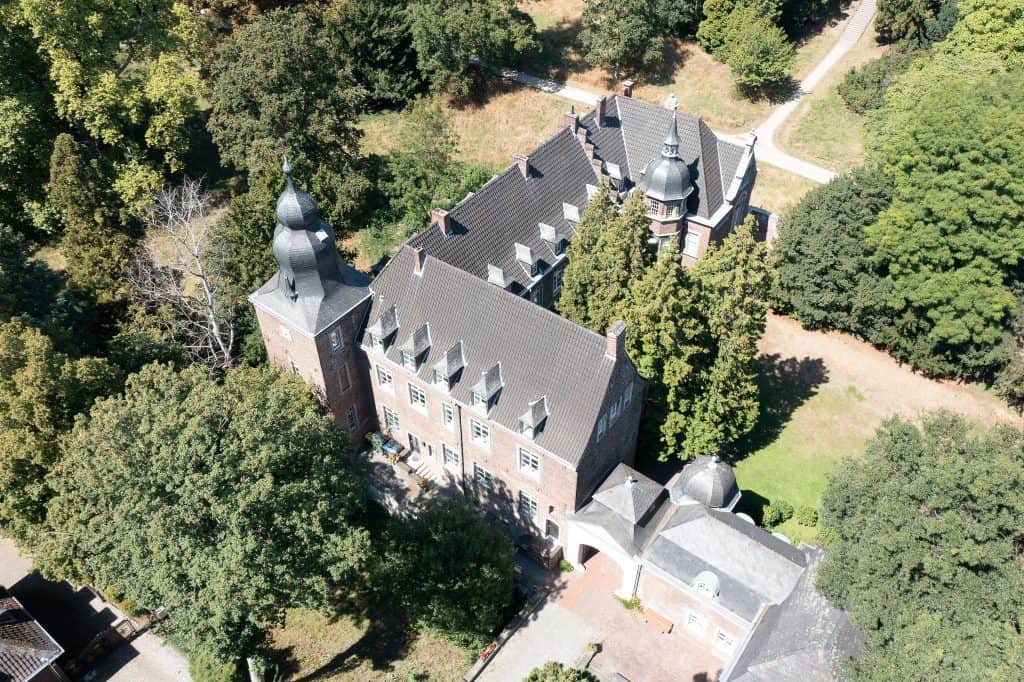 Luftaufnahme schloss elbroich duesseldorf